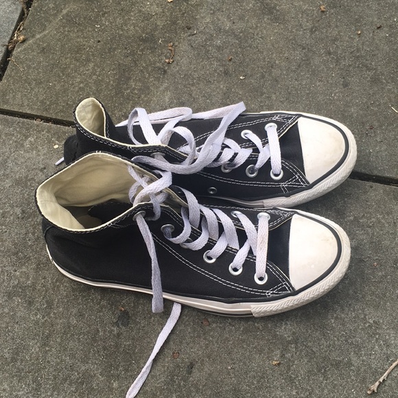 black converse hi-tops women’s 7 - Picture 1 of 3